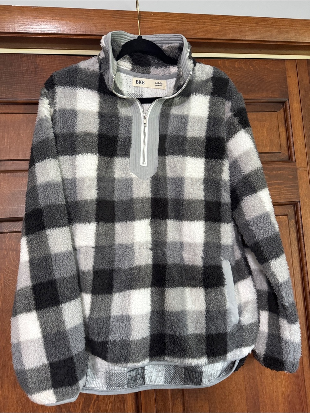 BKE women’s  Black & Gray Buffalo Plaid Half-Zip Fleece Pullover